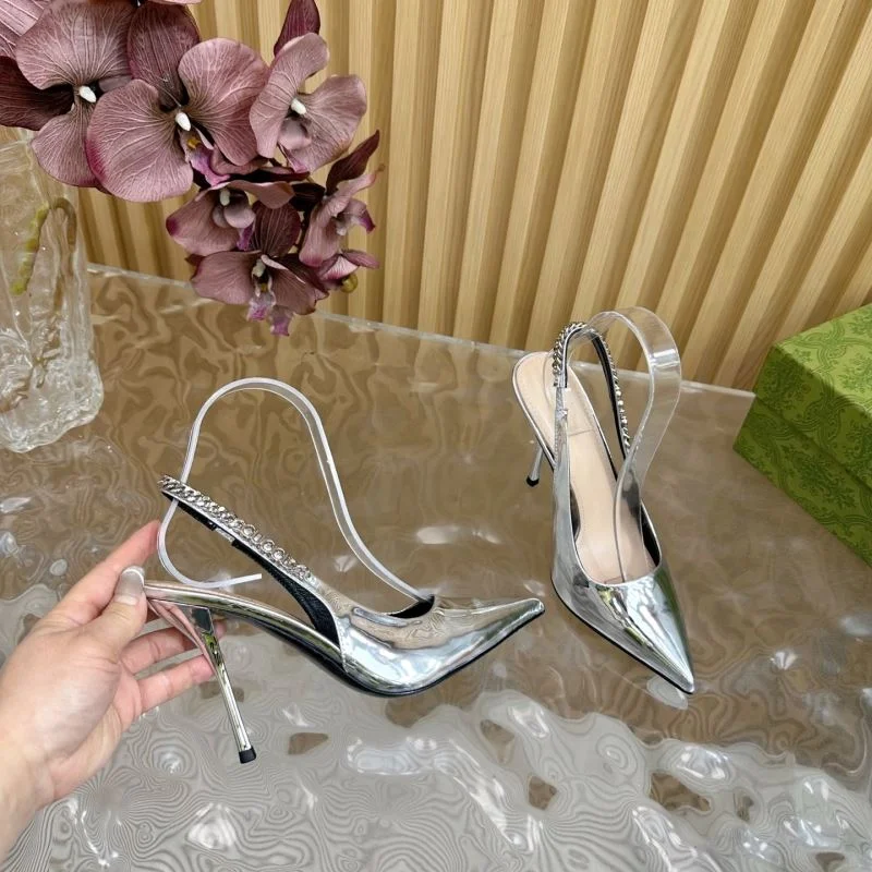 Versatile Gucci Sandals 24796