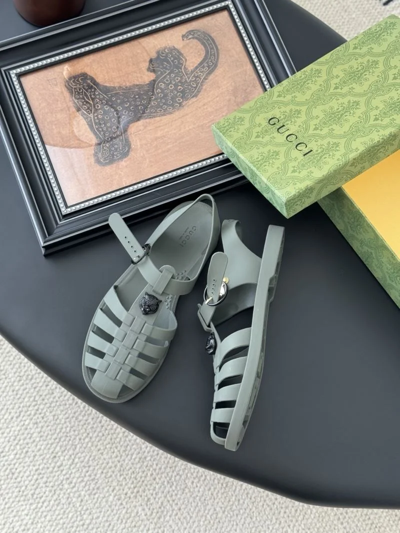 MoistureWicking Gucci Sandals 24777