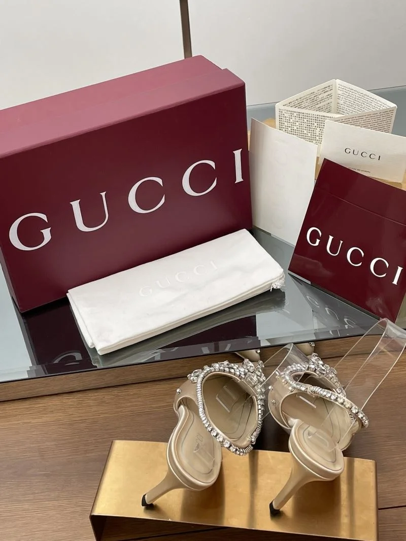 Lightweight Gucci Sandals 24749
