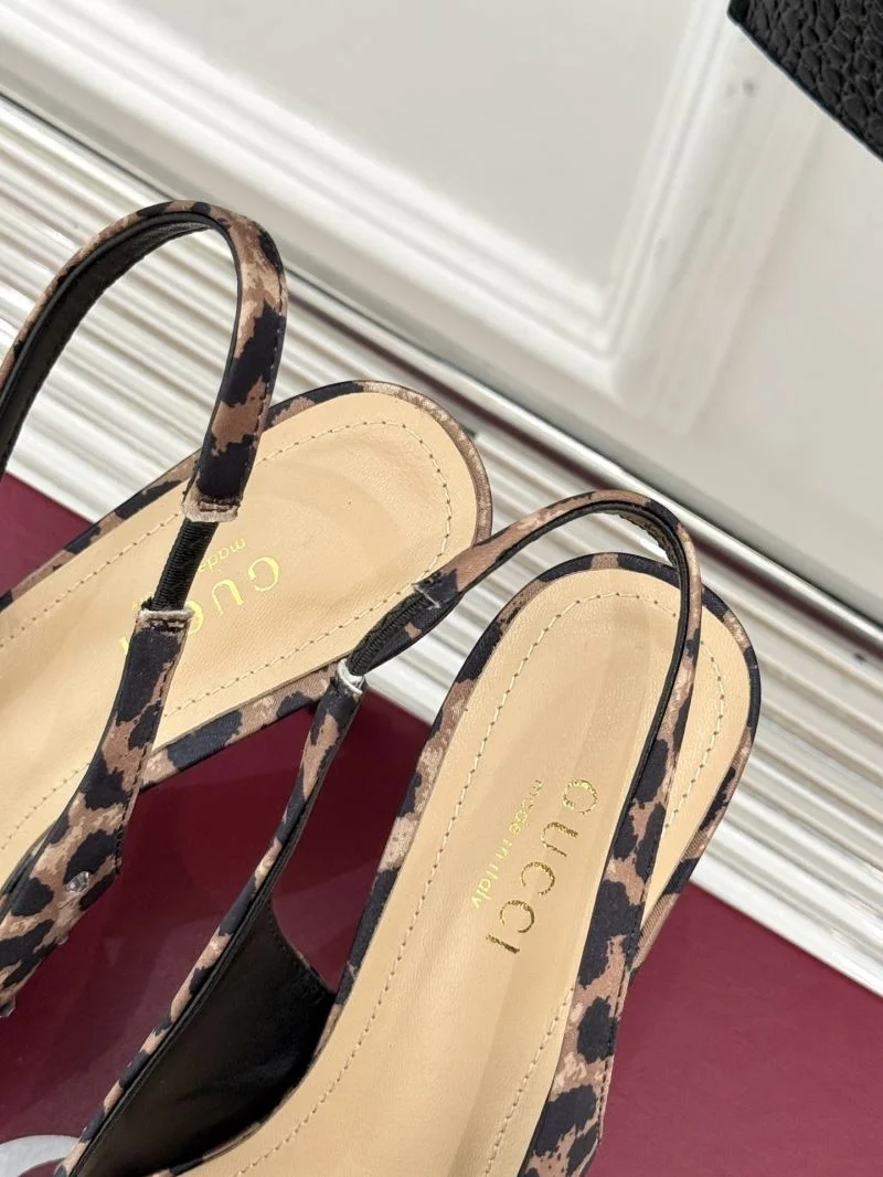 Bright Gucci Sandals 24731