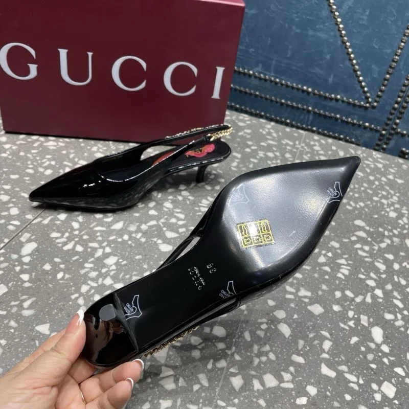 Sleek Gucci Sandals 25977