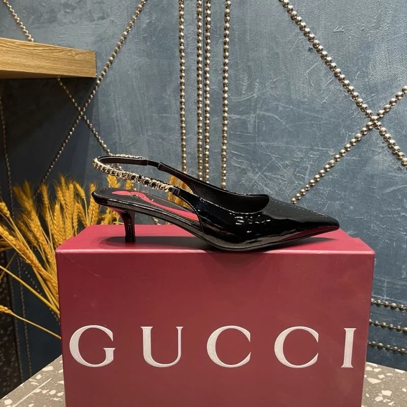 Sleek Gucci Sandals 25977