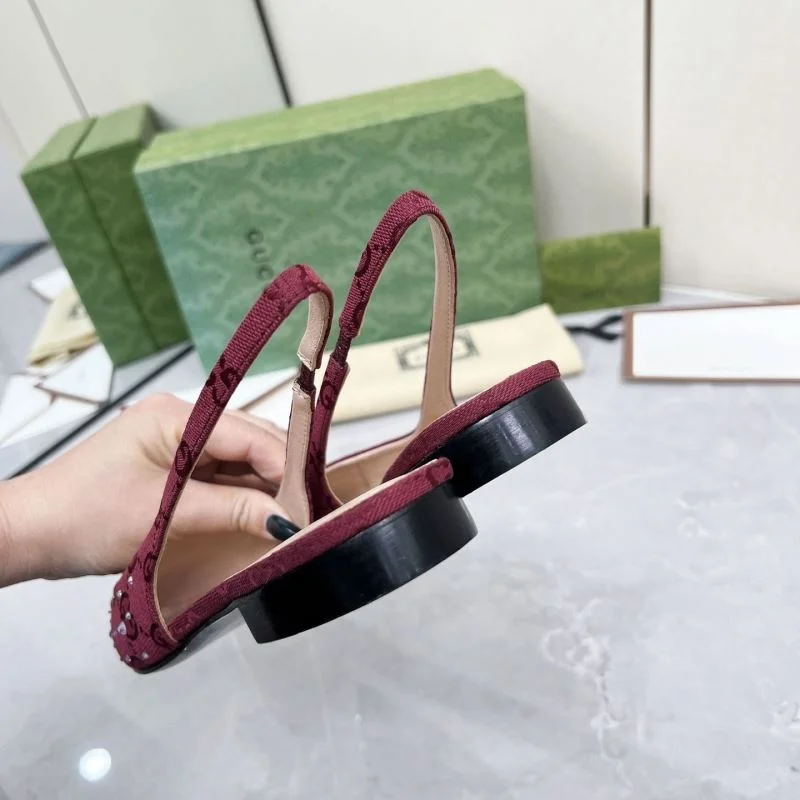 Resilient Gucci Sandals 26015