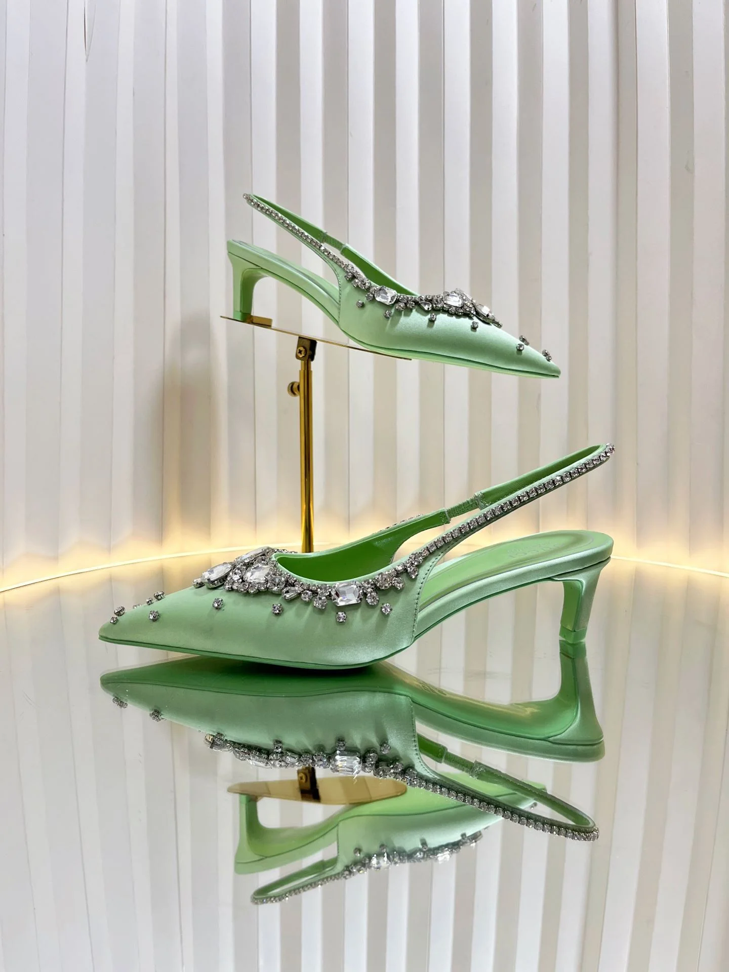 Compact Gucci Sandals 24376