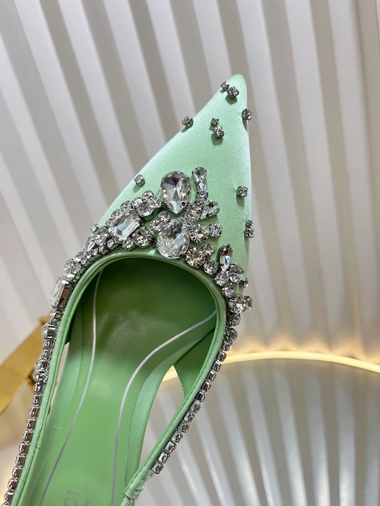 Compact Gucci Sandals 24376
