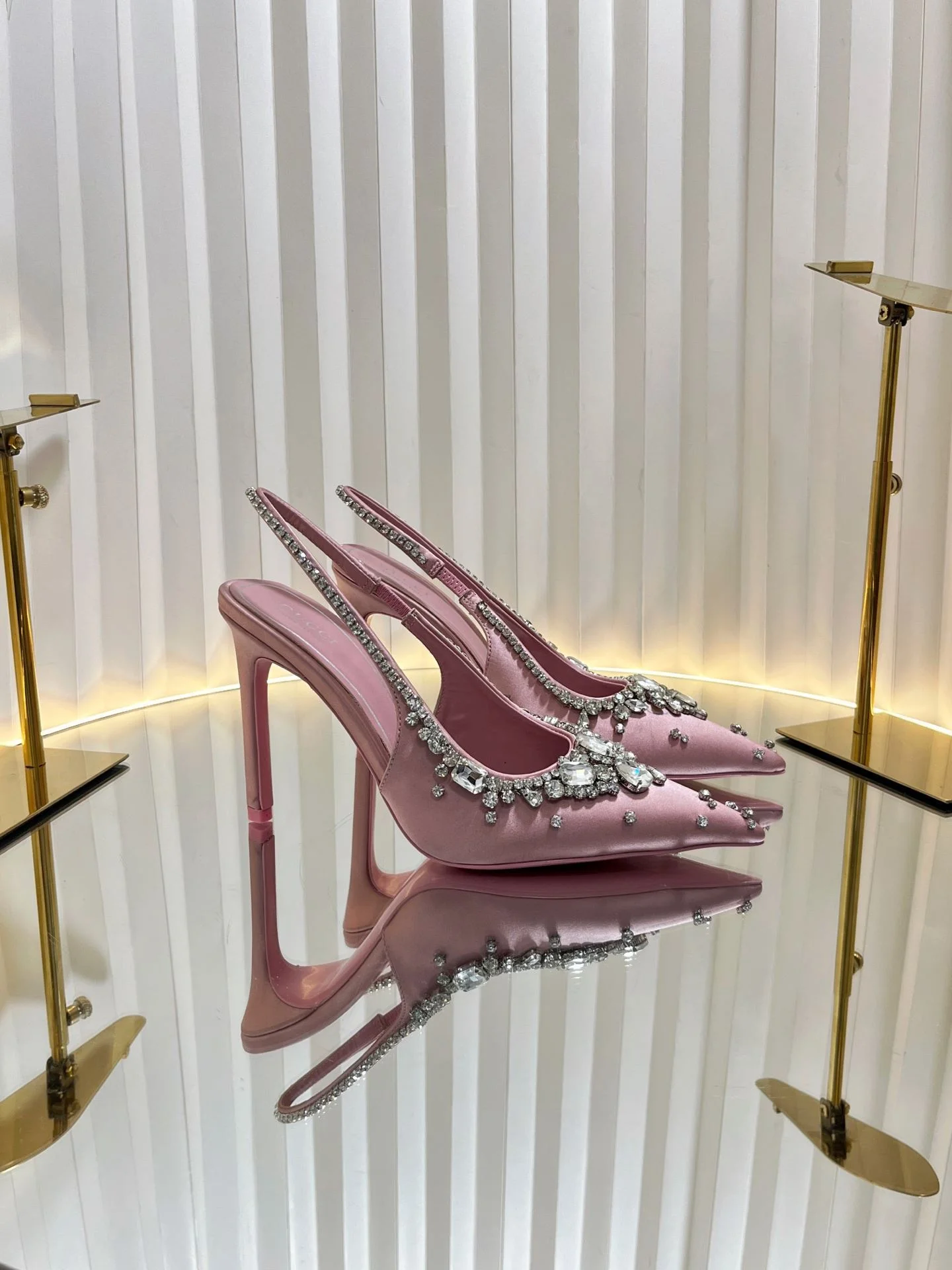 Gucci Sandals Soft 24361