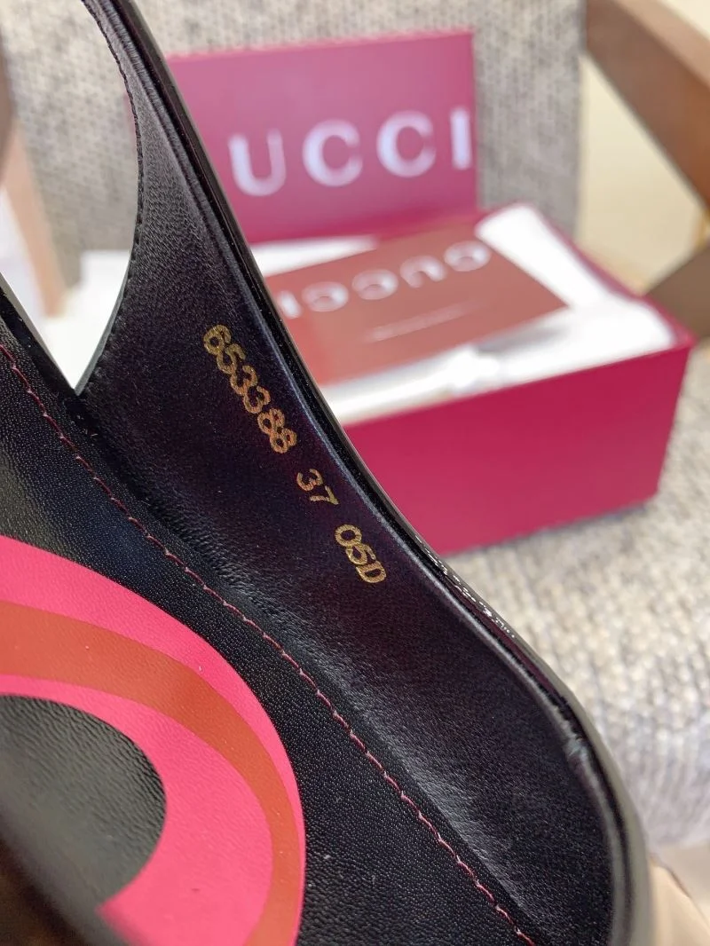 FlexibleFit Gucci Sandals 23764