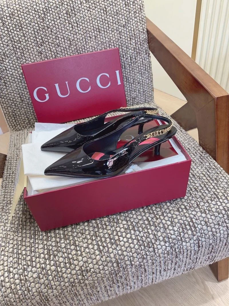 FlexibleFit Gucci Sandals 23764