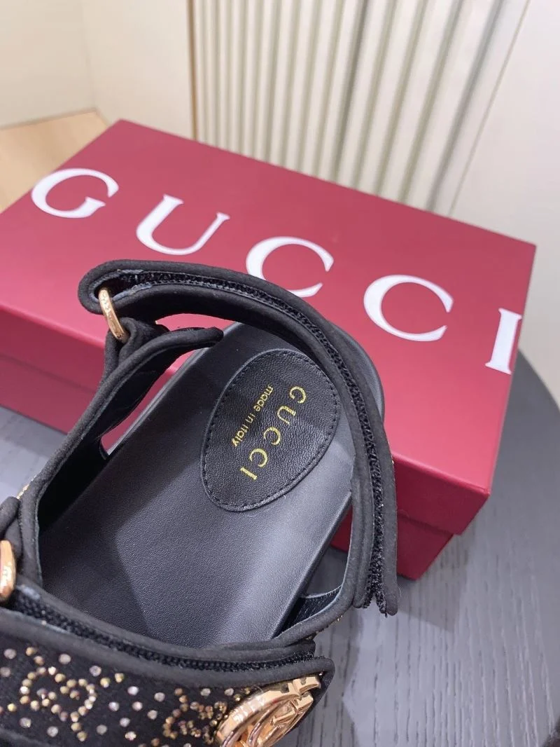 Unique Gucci Sandals 24367