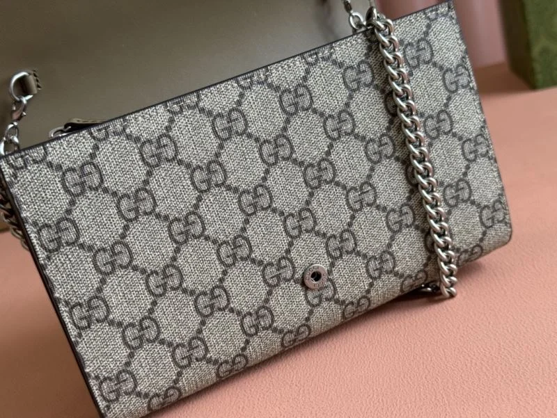 Breathable Gucci Satchel Bags Others 49656