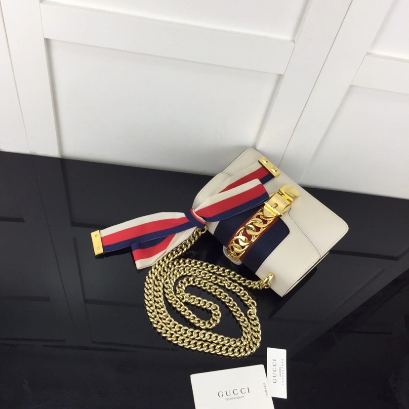 Compact Gucci Satchel Bags 67414