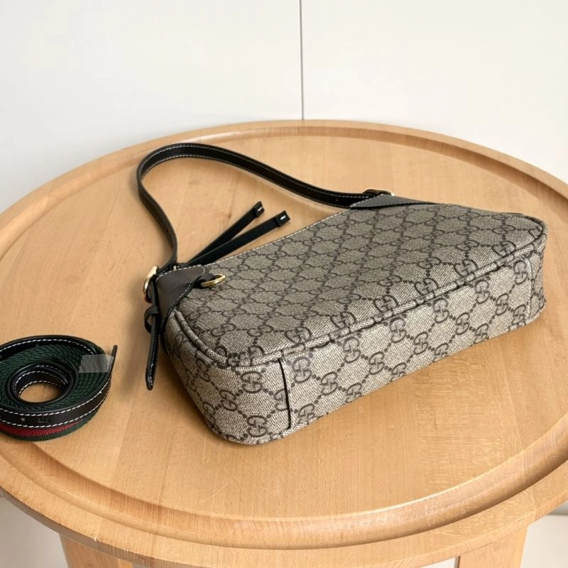 Flexible Gucci Satchel Bags 81130