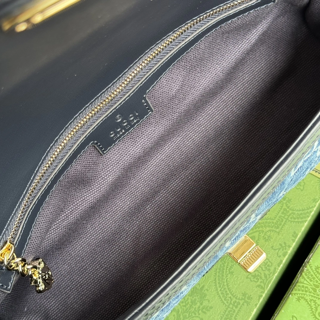 Gucci Satchel Bags Snug 72450