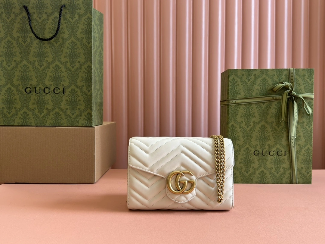 Sporty Gucci Satchel Bags 72384