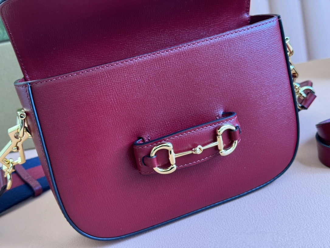 SmoothTexture Gucci Satchel Bags 72365