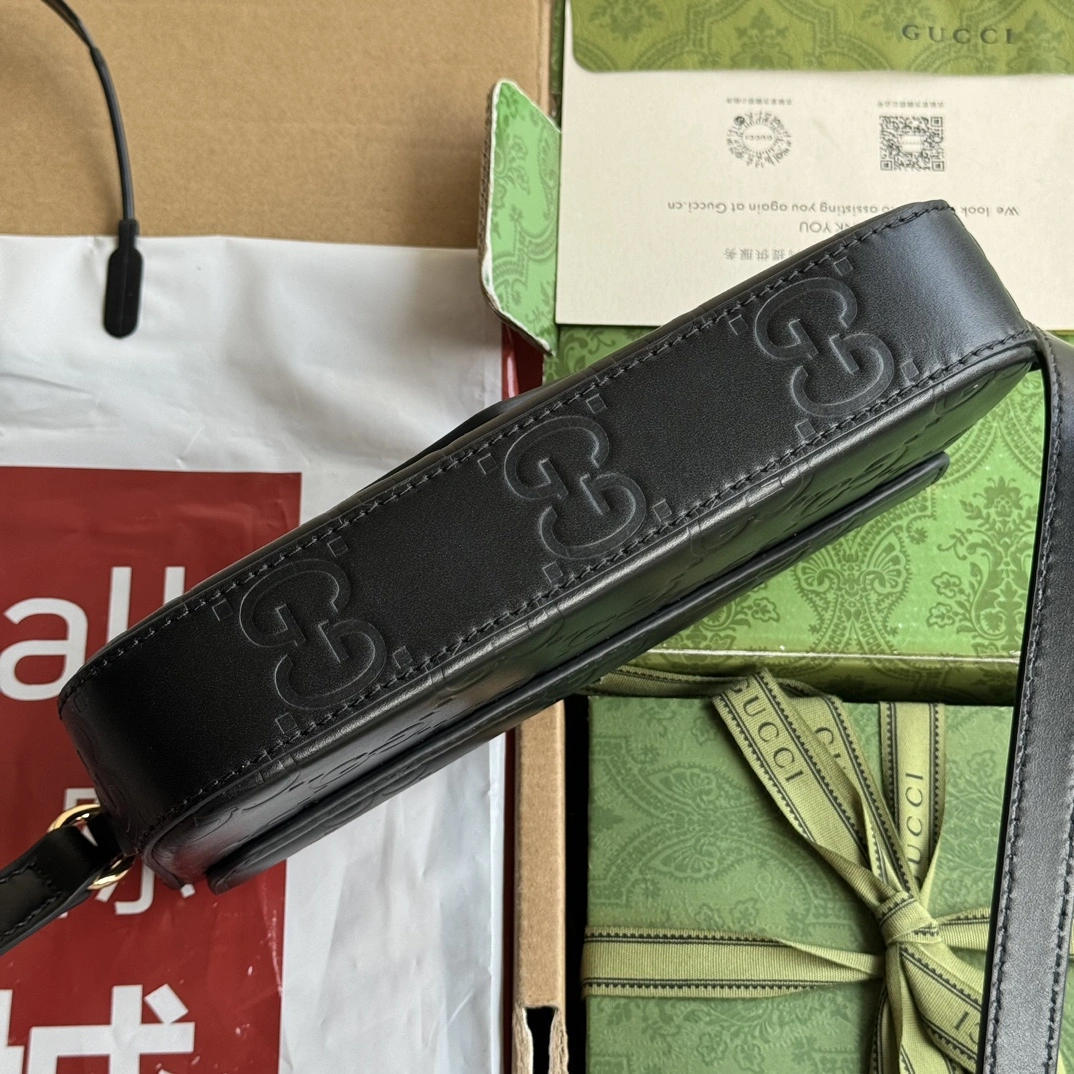 Gucci Satchel Bags Snug 72323