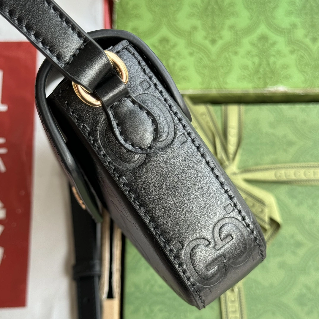 Gucci Satchel Bags Snug 72323