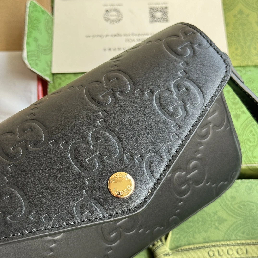 Gucci Satchel Bags Snug 72323