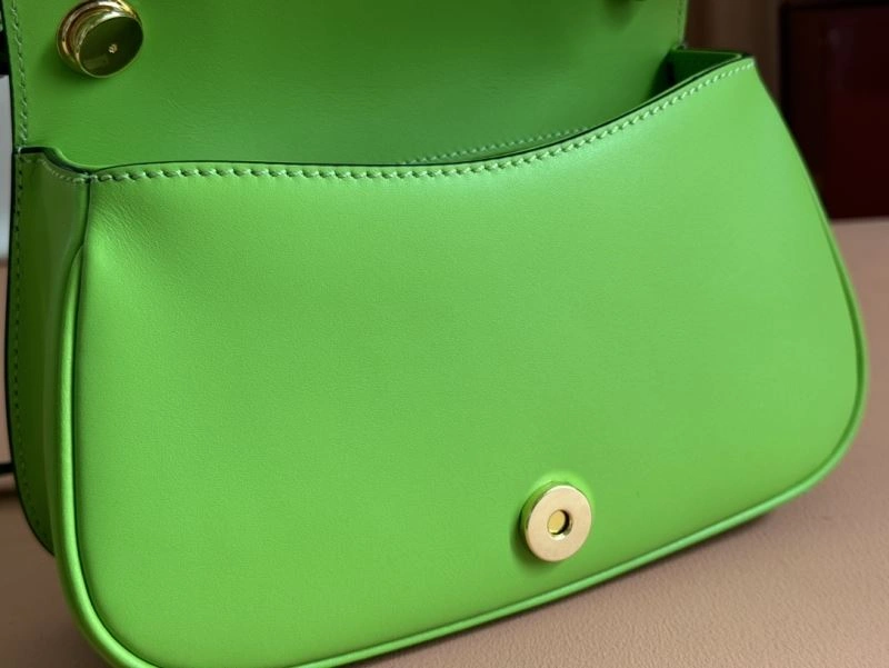 Lightweight Gucci Satchel Bags 64814