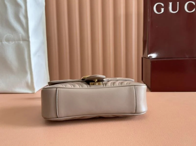 Gucci Satchel Bags Sleek 49722