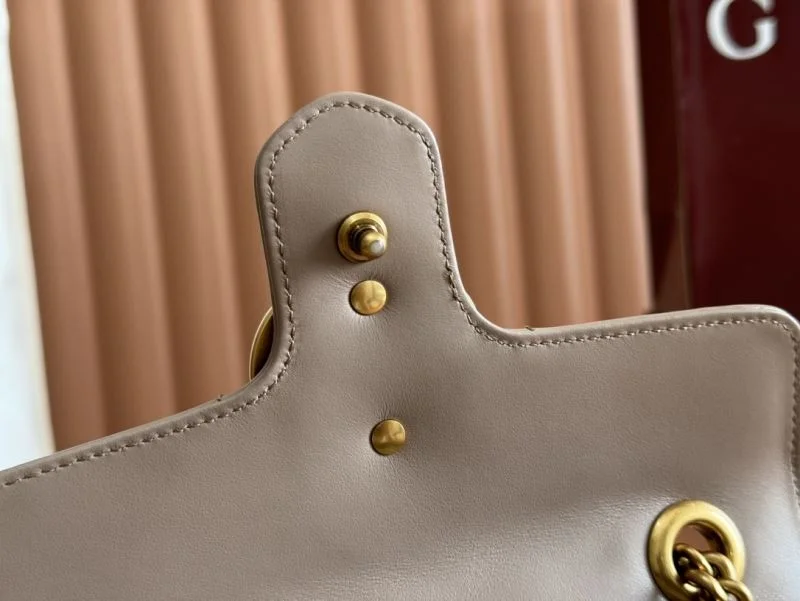 Gucci Satchel Bags Sleek 49722