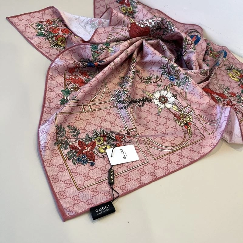 Gucci Scarf EyeCatching 270718