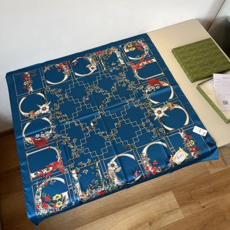 Gucci Scarf UrbanStyle 270705