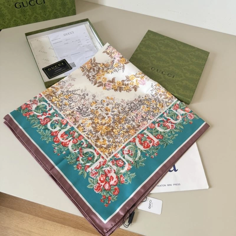 Gucci Scarf Sustainable 270721
