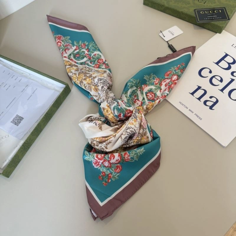 Gucci Scarf Sustainable 270721
