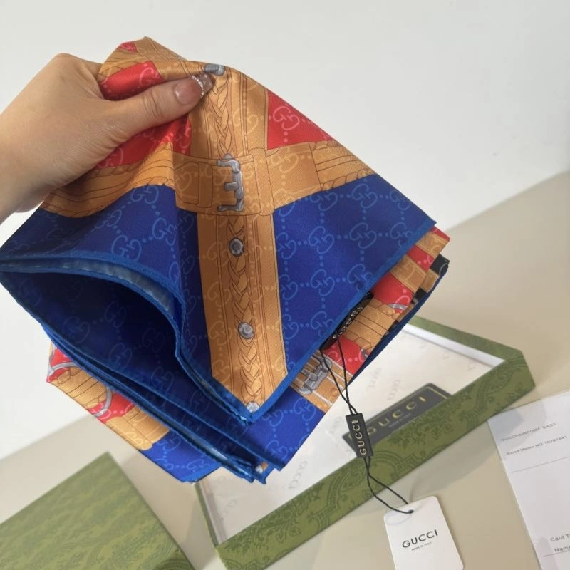 Gucci Scarf Practical 270706
