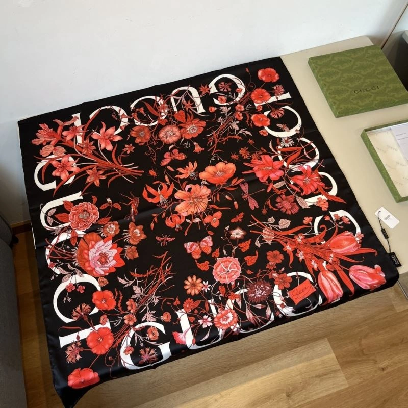 Compact Gucci Scarf 270704