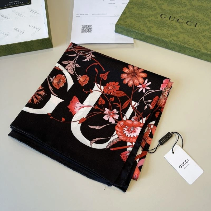 Compact Gucci Scarf 270704