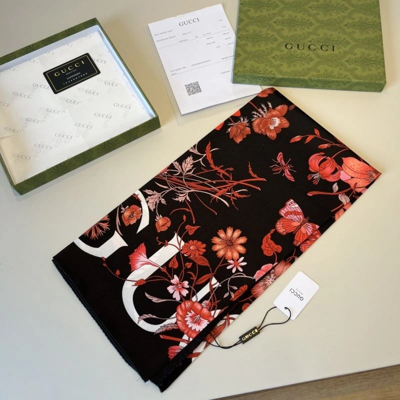 Compact Gucci Scarf 270704