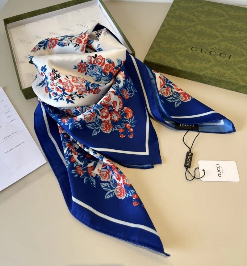 Gucci Scarf WellDesigned 270685