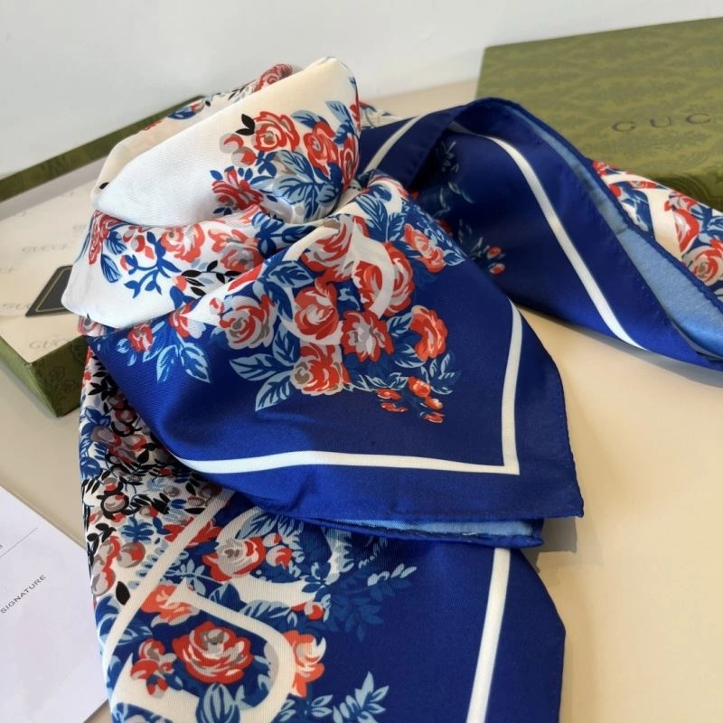 Gucci Scarf WellDesigned 270685