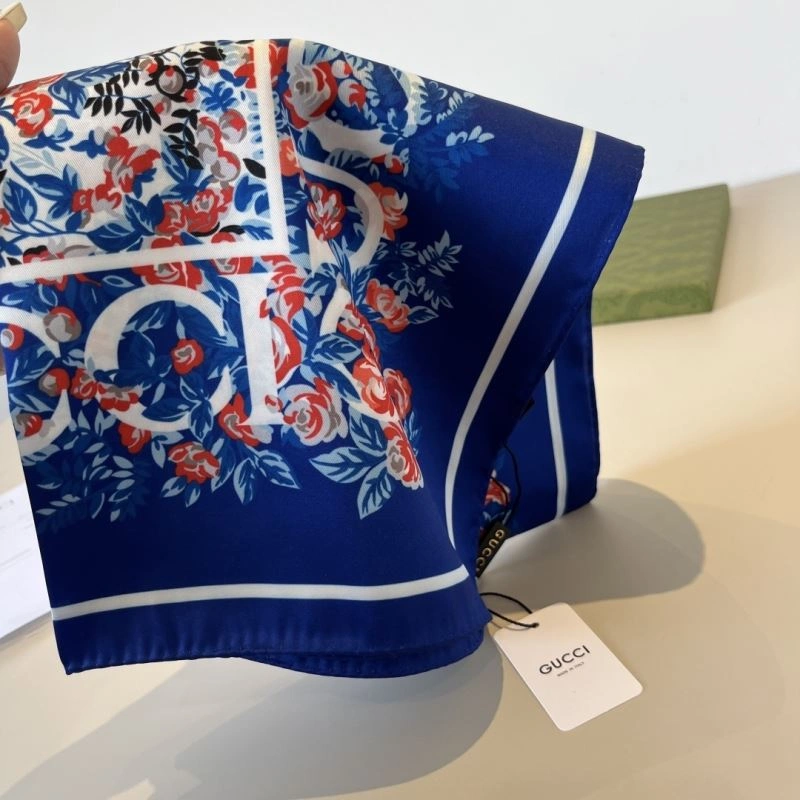 Gucci Scarf WellDesigned 270685