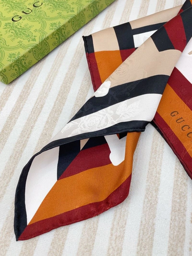 Gucci Scarf Sporty 270684