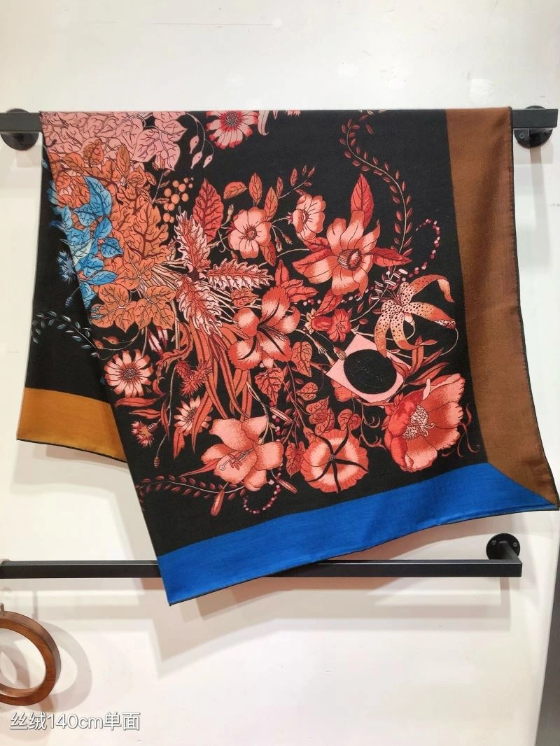 Original Gucci Scarf 271086