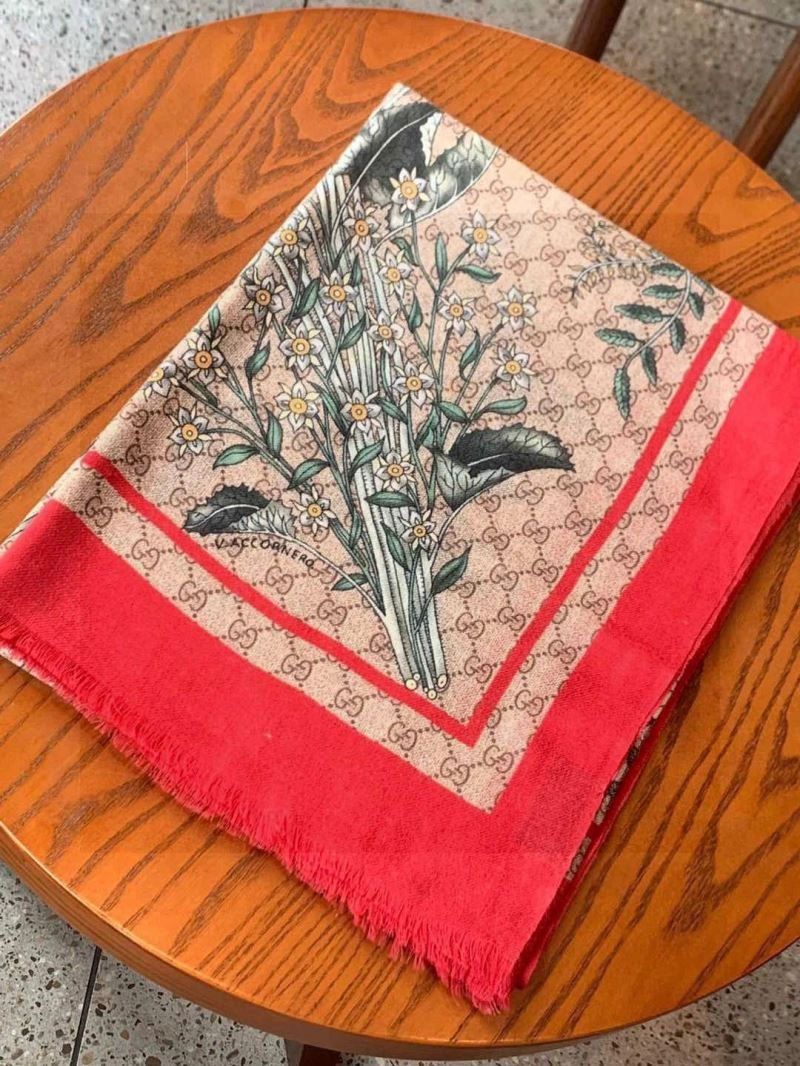 Gucci Scarf MultiPurpose 271102