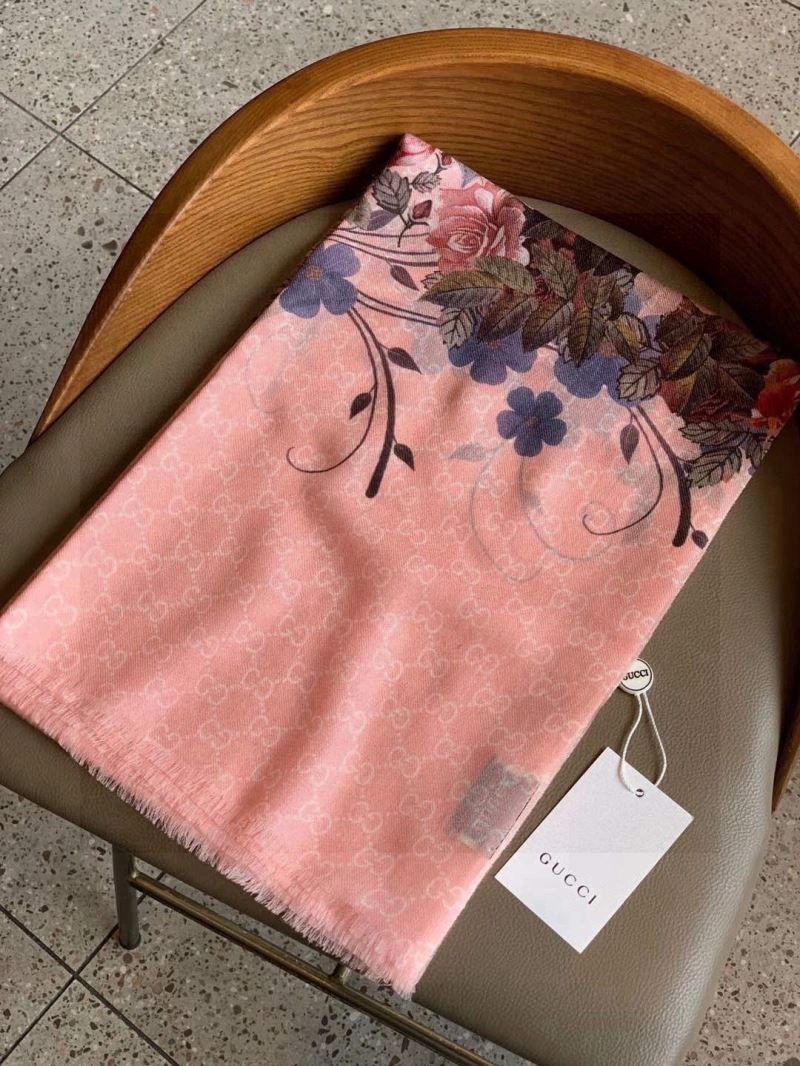 Gucci Scarf WeatherProof 271099