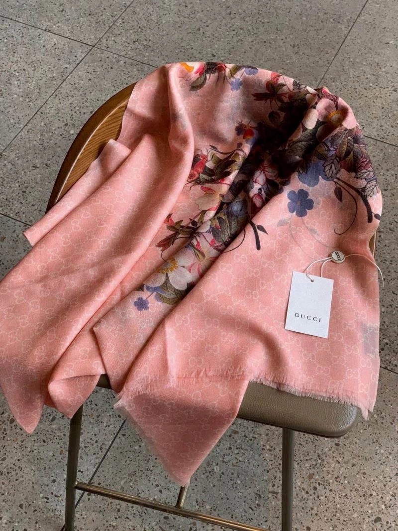Gucci Scarf WeatherProof 271099