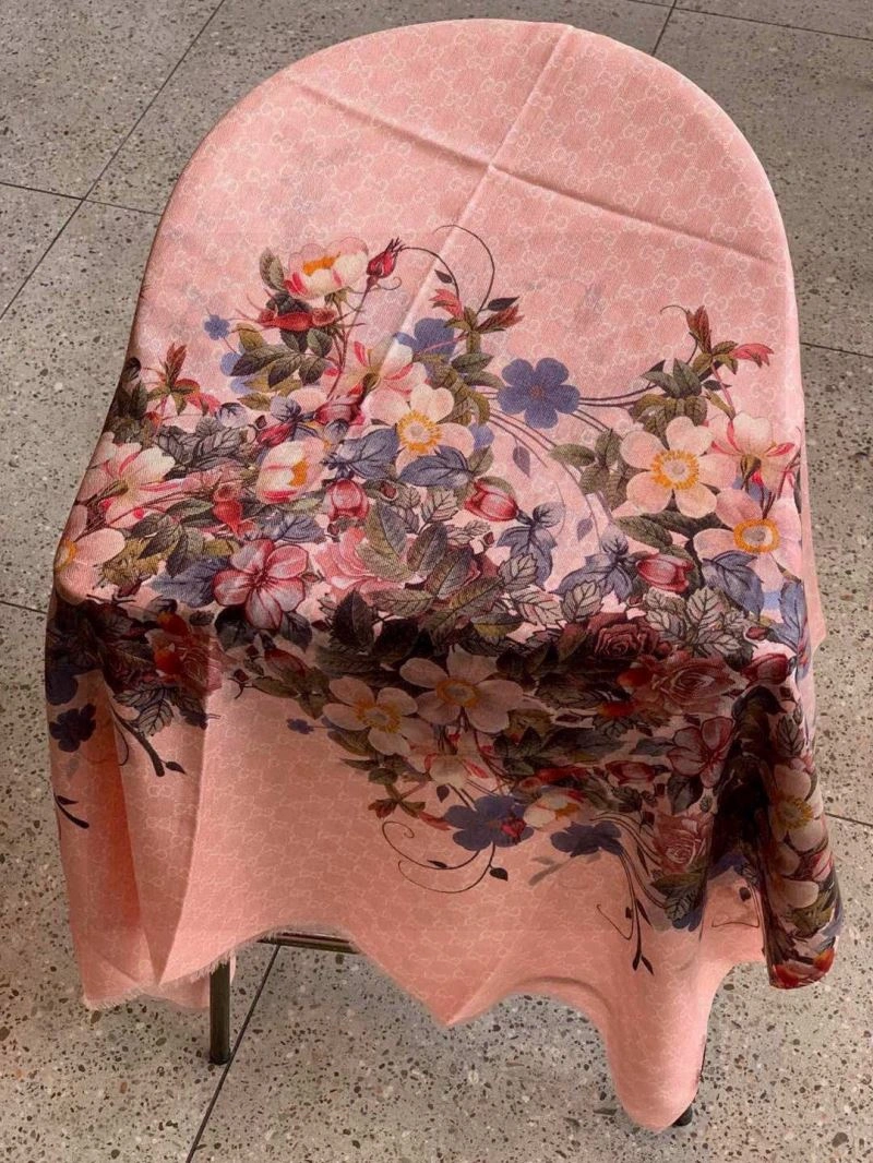 Gucci Scarf WeatherProof 271099