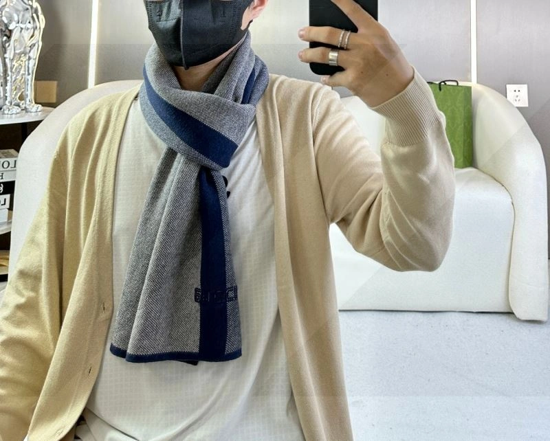 Gucci Scarf Comfortable 271082