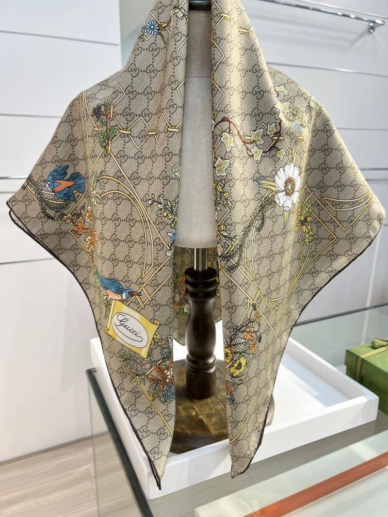 Elegant Gucci Scarf 271084