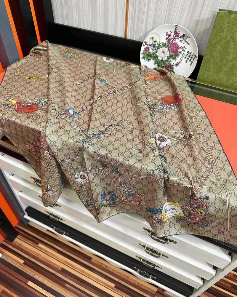 Gucci Scarf Durable 271075