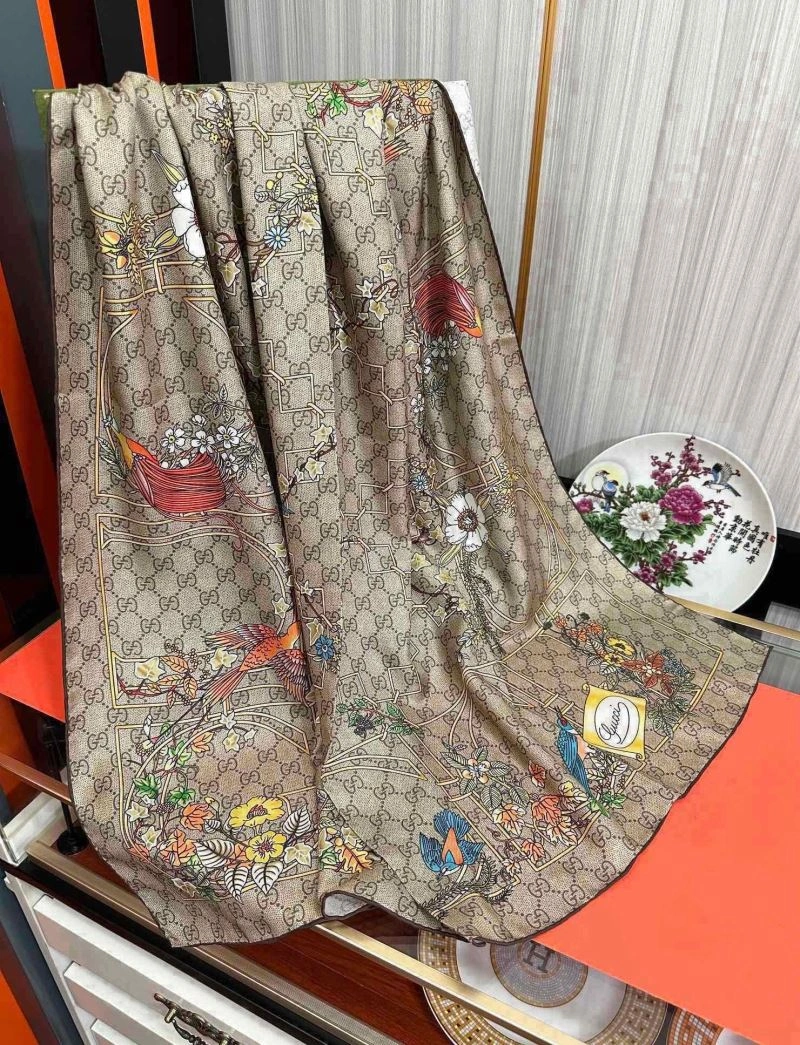 Gucci Scarf Durable 271075
