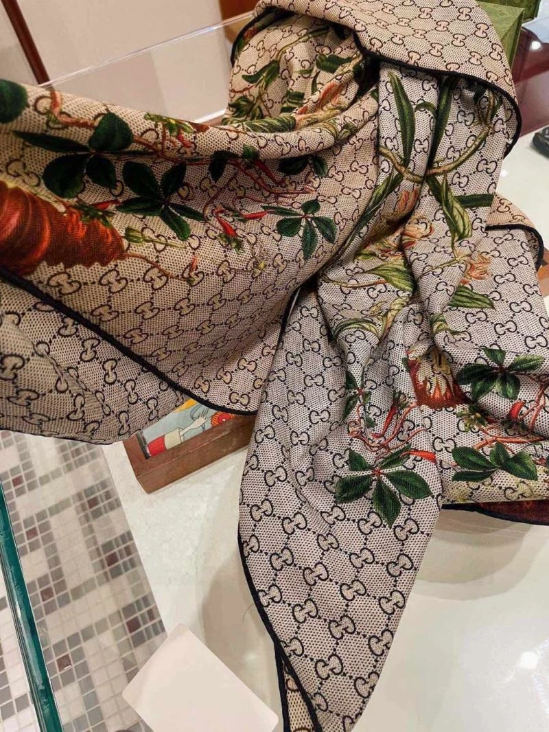 Premium Gucci Scarf 271073