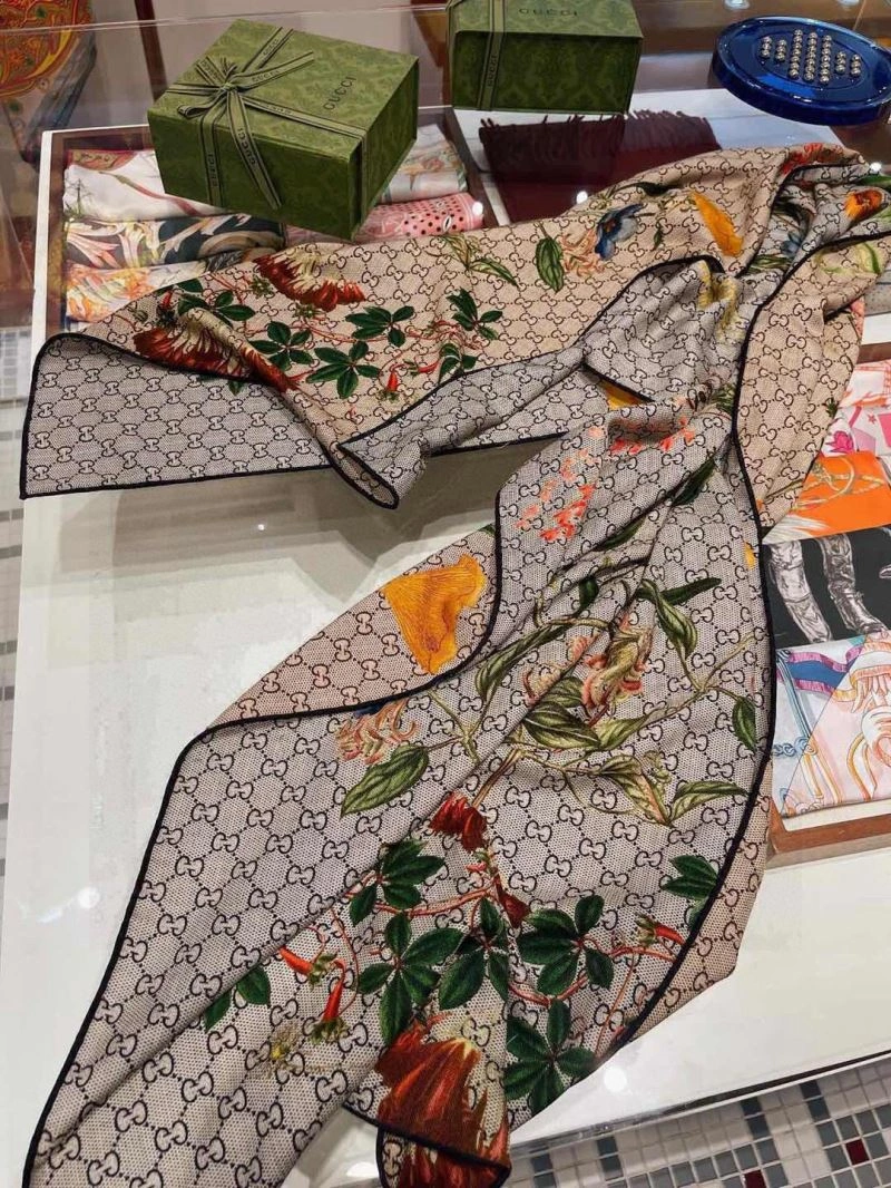 Premium Gucci Scarf 271073