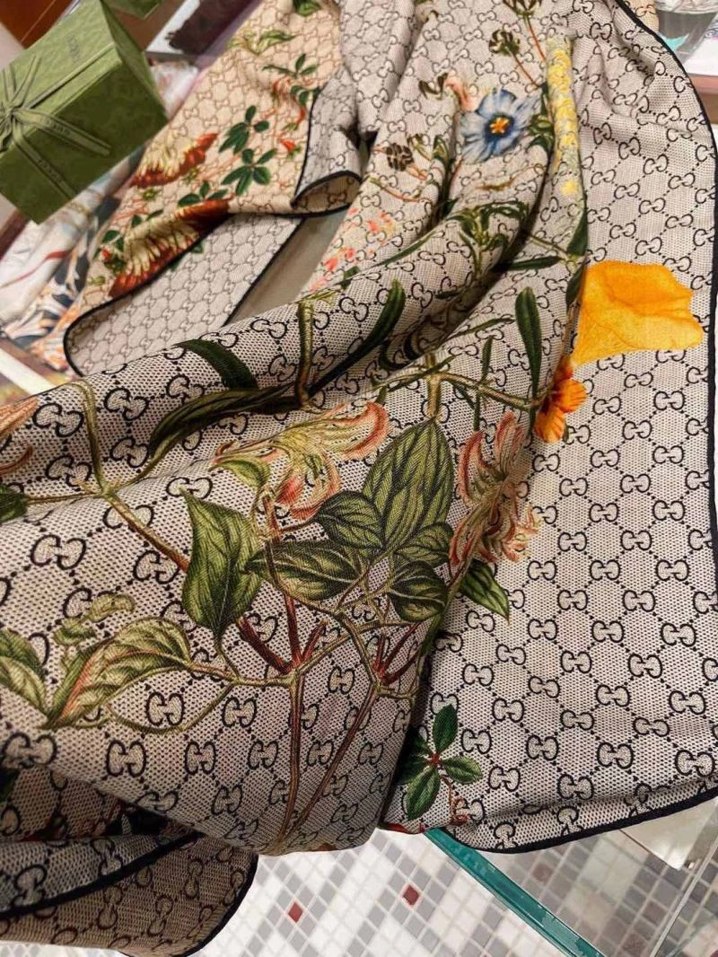 Premium Gucci Scarf 271073