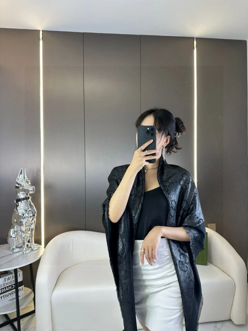 Reliable Gucci Scarf 271065